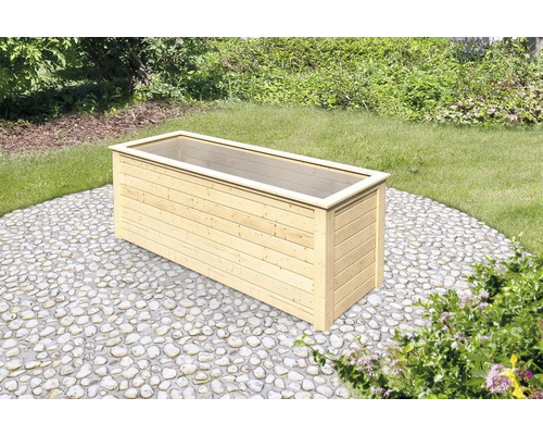 Rechteckiger Pflanzkasten aus Holz im Garten.