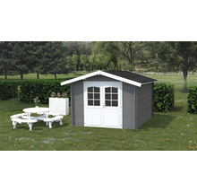 Gartenszene mit Gerätehaus aus Holz, Picknicktisch und Pflanzenkübel