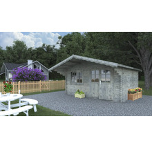 Gartenansicht mit Holzgartenhaus, Blumenkästen und Picknicktisch