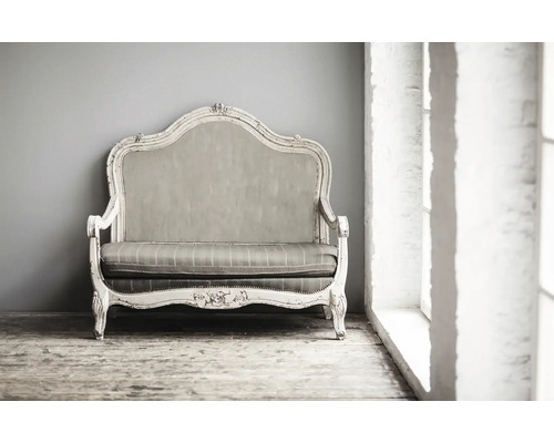 Dekoratives Sofa mit Holzrahmen im Vintage-Stil