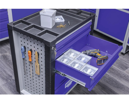 Chariot à outils avec tiroirs, panneau perforé et outils