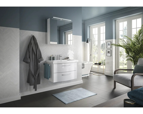 Badmöbel-Set Pelipal Sunline 114 BxHxT 82 x 200 x 46 cm Frontfarbe weiß hochglanz Badmöbelset 3-teilig mit Waschtisch Keramik weiß und Waschtischunterschrank Spiegelschrank mit LED-Beleuchtung