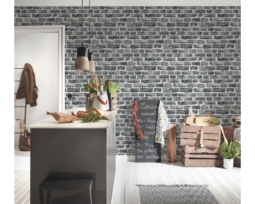 Küche mit Backstein Tapete, Kücheninsel und Dekoration