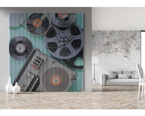 Raumbild mit einer Akustikbild-Dekoration mit einem Bandmaschine-Motiv