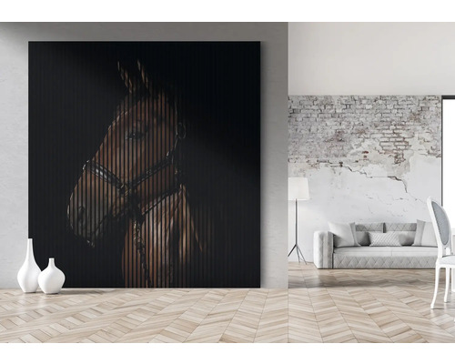 Grosses Wandbild mit Pferdeporträt im modernen Wohnzimmer