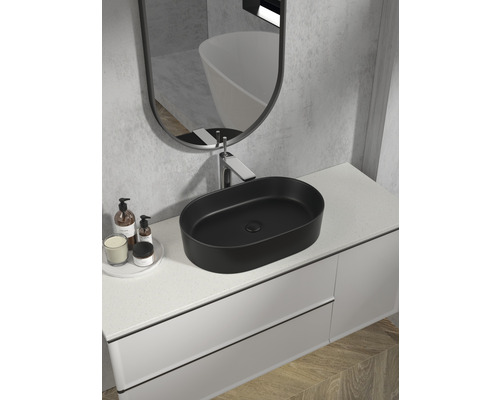 Lavabo de salle de bain avec meuble-lavabo, robinet et miroir
