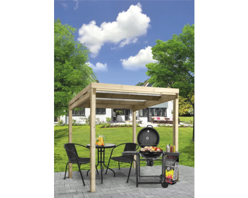 Scène de barbecue dans le jardin avec barbecue, charbon de bois, table de jardin, chaises et pavillon en bois