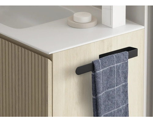 Meuble sous-lavabo avec serviette et porte-serviette