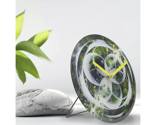 Horloge de table décorative avec motif abstrait et aiguilles jaunes