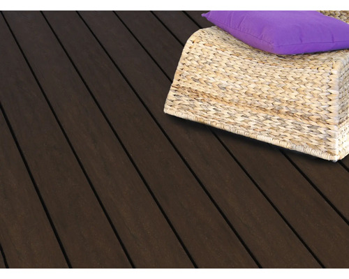 Lames de terrasse en bois avec siège et coussin