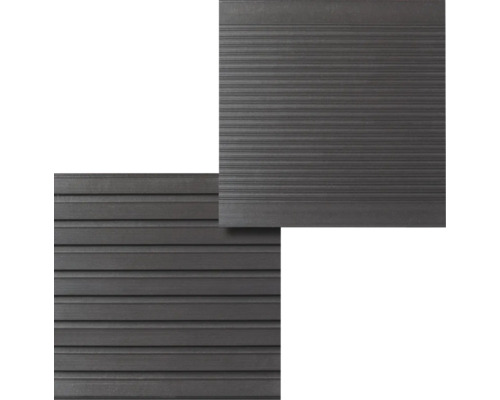 Terrassendielen aus Kunststoff mit gerillter Oberfläche