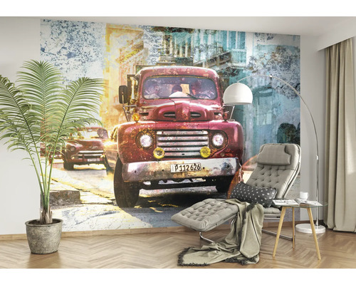 Papier peint photo avec un vieux camion rouge de style vintage