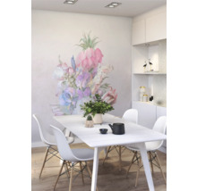 Salle à manger avec table, chaises et sticker mural à fleurs