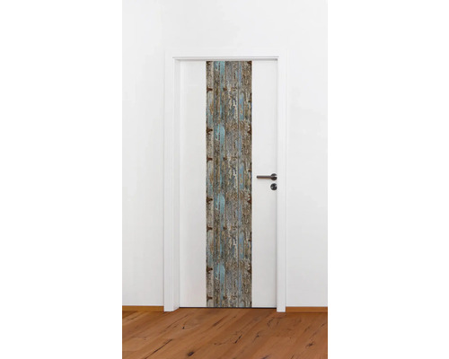Porte intérieure avec décor en bois d''aspect usé