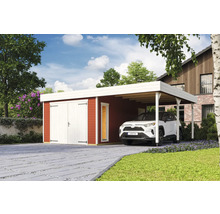 Garage en bois avec abri de voiture et maison attenante à l''extérieur
