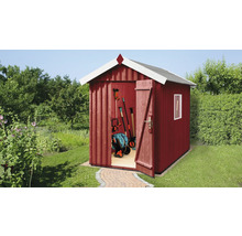 Roter Holz Geräteschuppen mit geöffneter Tür im Garten.