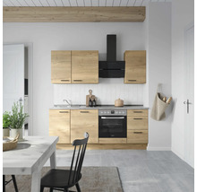 Cuisine moderne avec façades en bois, hotte aspirante et table à manger