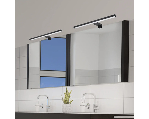 FLAIR LED Spiegelaufsteckleuchte 6,5 W 870 lm 3000 K warmweiß HxBxT 136x500x38 mm Rasalas schwarz FLAIR LED Spiegelaufsteckleuchte 6,5 W 870 lm 3000 K warmweiß HxBxT 136x500x38 mm Rasalas schwarz