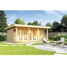 Holzgartenhaus mit Terrasse und Feuerstelle im Garten