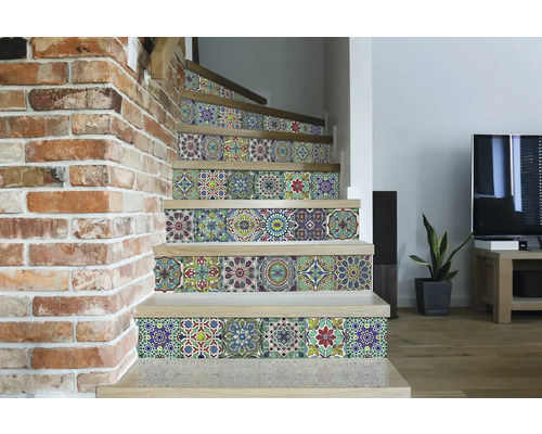 Escalier avec stickers décoratifs pour carrelage de style marocain