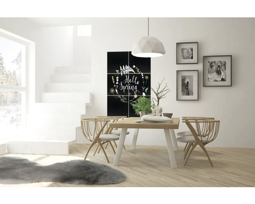 Salle à manger lumineuse avec table à manger, chaises, décoration, peinture murale et tapis