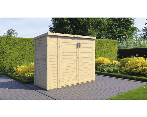 Holzschrank für den Außenbereich im Garten