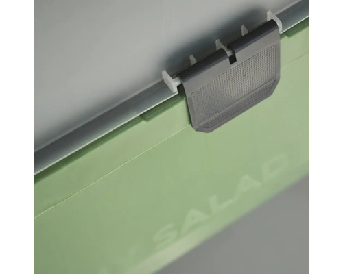 Detailansicht einer Salatschüssel mit Verschluss