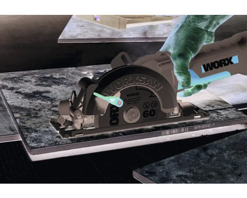 Scie circulaire WORX coupant des carreaux
