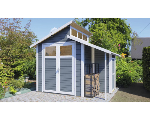 Holzgartenhaus mit Doppeltür und kleinem Vordach vor Gartenszene