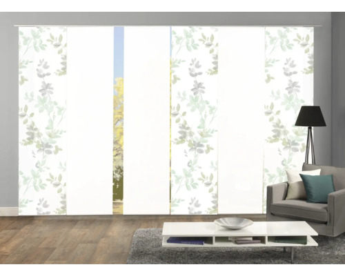 Vue d''une pièce avec des panneaux japonais à motif de feuilles