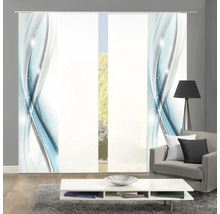 Scène d''intérieur avec rideau coulissant à motif abstrait