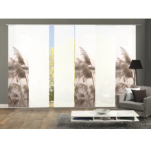 Vue d''une pièce avec des panneaux japonais à motif de roseaux