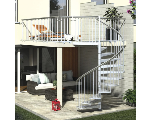 Photo extérieure avec escalier en colimaçon menant à un balcon