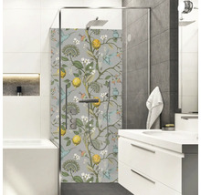 Modernes Badezimmer mit Badewanne, Waschbecken und Duschkabine mit floralem Muster