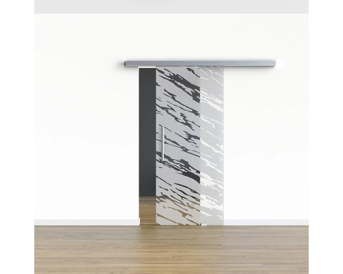 Glasschiebetür mit Muster in Wohnraum