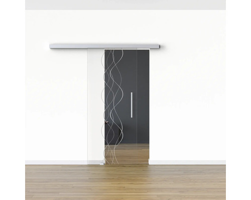 Glasschiebetür mit linearem Design vor einer Wand