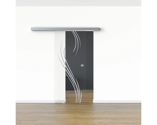 Schiebetür aus Glas mit Muster im Innenraum