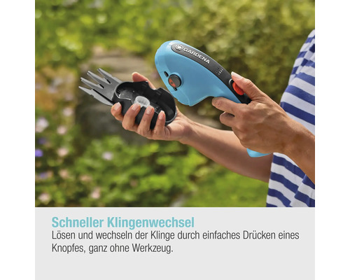 Gardena Akku-Grasschere mit auswechselbarer Klinge in der Hand