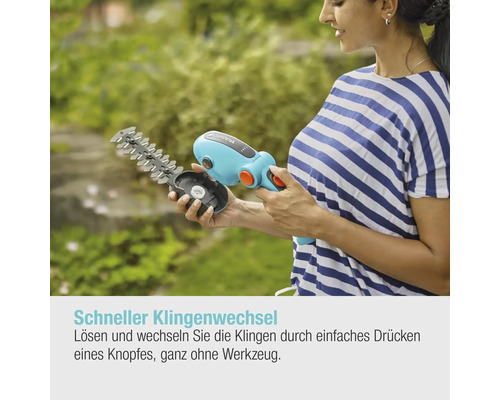 Frau wechselt die Klinge einer Gardena Akku-Grasschere