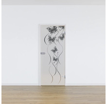 Porte intérieure avec motif de papillons dans une pièce claire