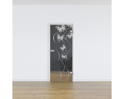Porte en verre avec motif de papillons dans une pièce