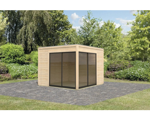 Maison de jardin en bois avec portes coulissantes en verre dans le jardin