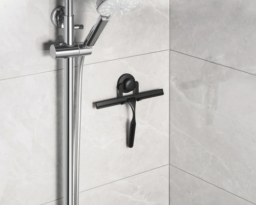 Douche avec raclette pour nettoyer la cabine de douche