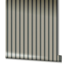 Tapetenrolle mit Streifenmuster
