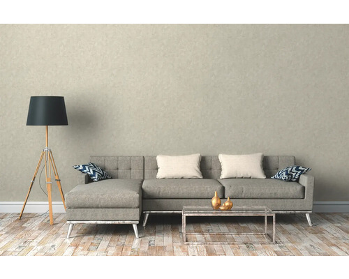 Wohnzimmer mit grauer Couch, Holzboden und Stehlampe