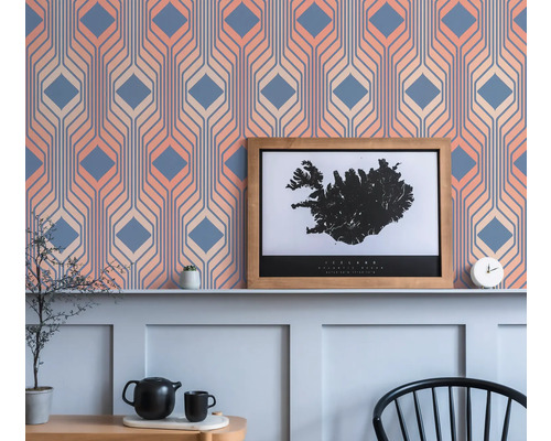 Pièce avec papier peint à motifs, photo d''Islande et décorations