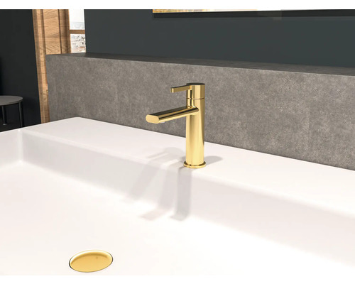 Lavabo avec robinetterie couleur or