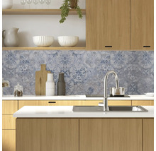 Moderne Küche mit Holzschränken und Wandfliesen im Vintage Stil