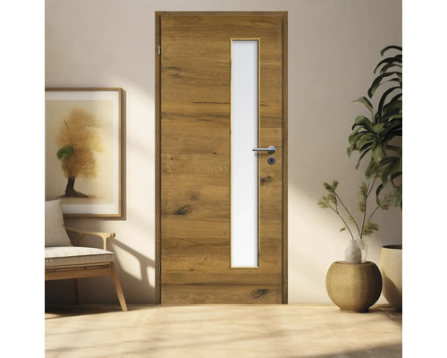 Porte en bois avec insert en verre dans une pièce lumineuse