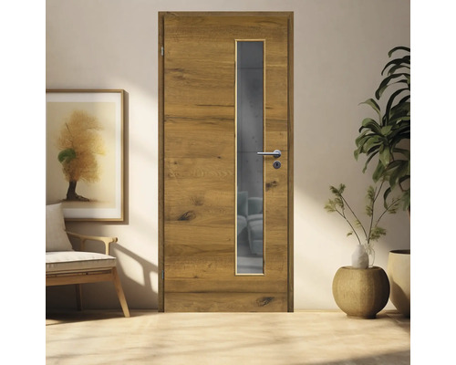 Porte en bois avec insert en verre dans un espace de vie